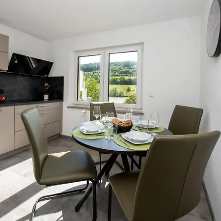Ferienwohnung Moselblick Zell-Merl Merllorca 1 Og Panoramablick & Parkplatz *